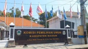 Terbukti jadi Pengurus Parpol, DKPP Pecat Anggota KPU Madiun   