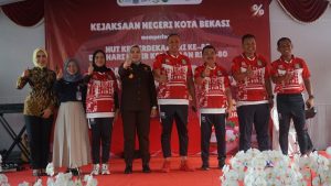 Kejari Kota Bekasi Dukung Perekonomian Kerakyatan, Sukses Gelar Pasar Murah dan Bazar UMKM