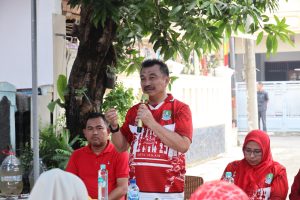 Terharu Karna Bahagia Ibu Asuh Wawali Harris Bobihoe, Usai Rumahnya Diperbaiki